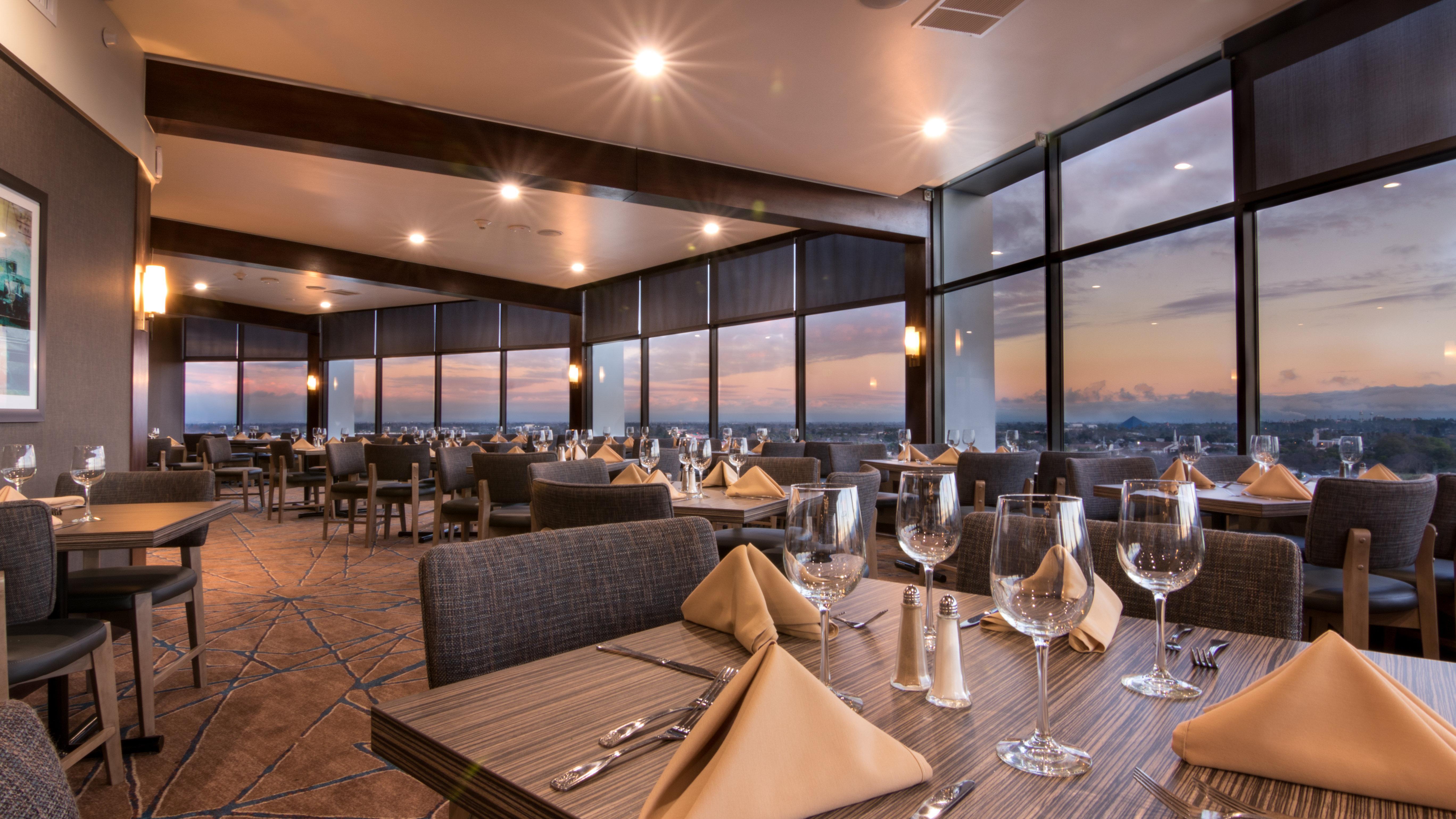 Holiday Inn Long Beach - Airport By Ihg Exterior photo